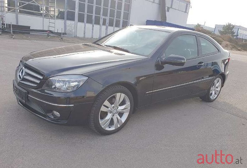 2010' Mercedes-Benz Clc-Klasse photo #1