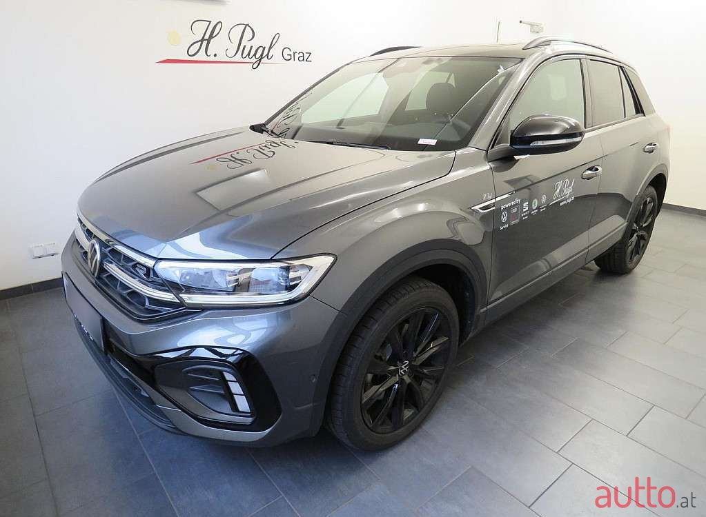 2023' Volkswagen T-Roc photo #1