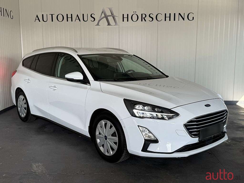 2020' Ford Focus photo #1