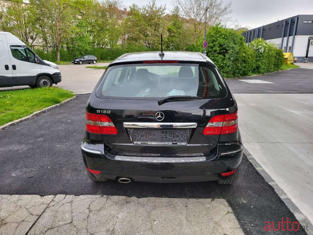 2011' Mercedes-Benz B-Klasse photo #5