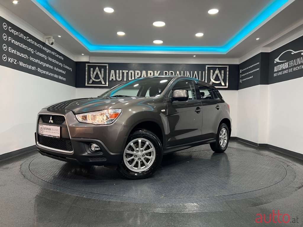 2012' Mitsubishi ASX photo #1