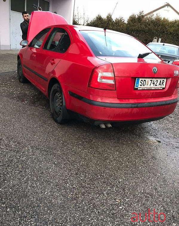 2004' Skoda Octavia photo #2