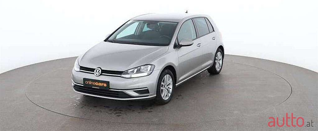 2019' Volkswagen Golf photo #1