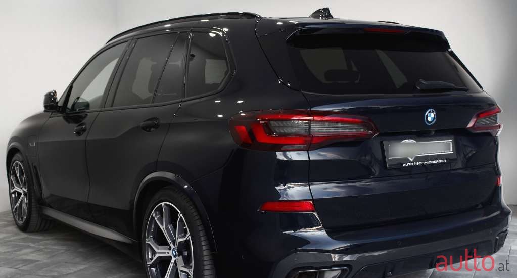 2022' BMW X5 photo #5