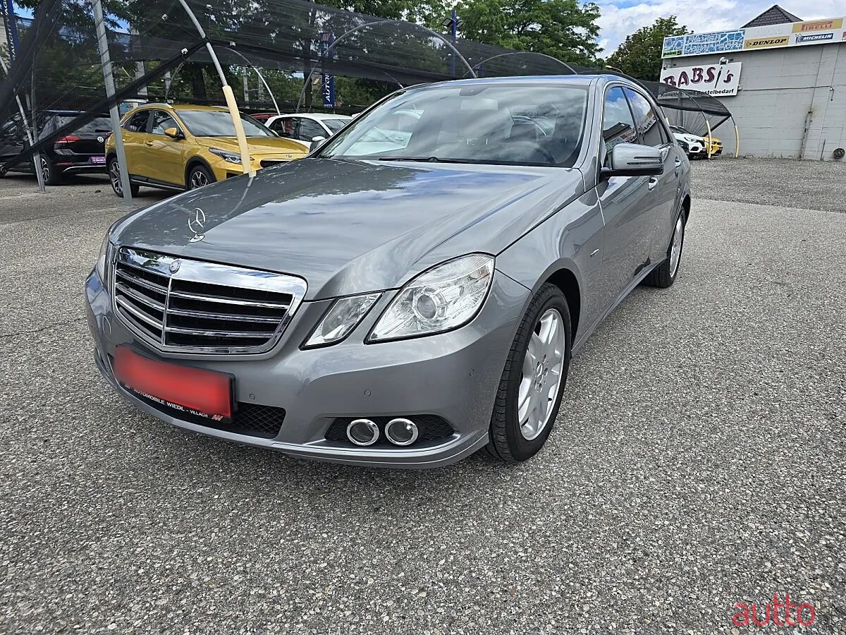 2010' Mercedes-Benz E-Klasse photo #1