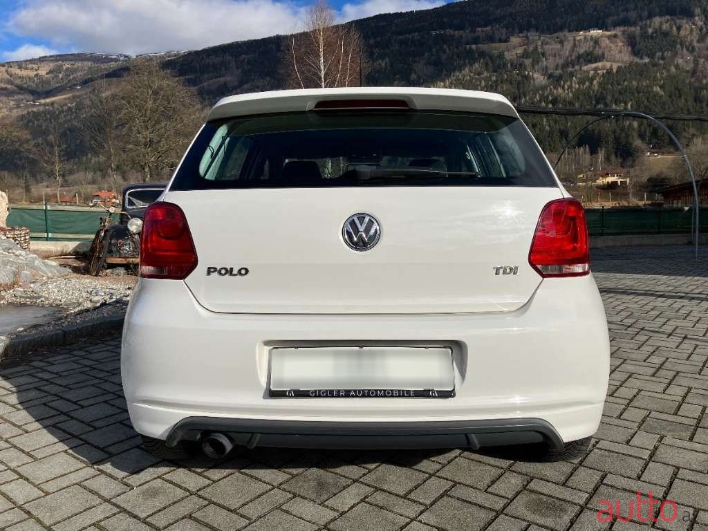 2012' Volkswagen Polo photo #4