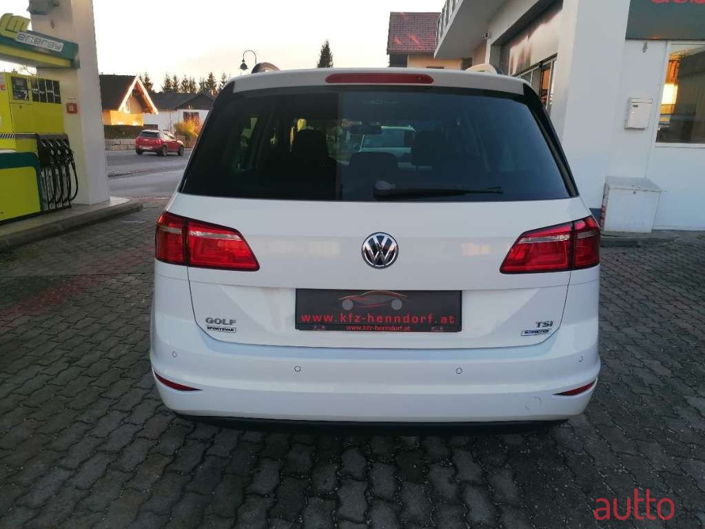 2014' Volkswagen Golf photo #6