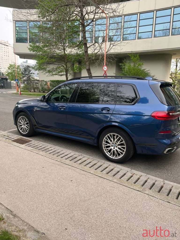 2019' BMW X7 photo #3