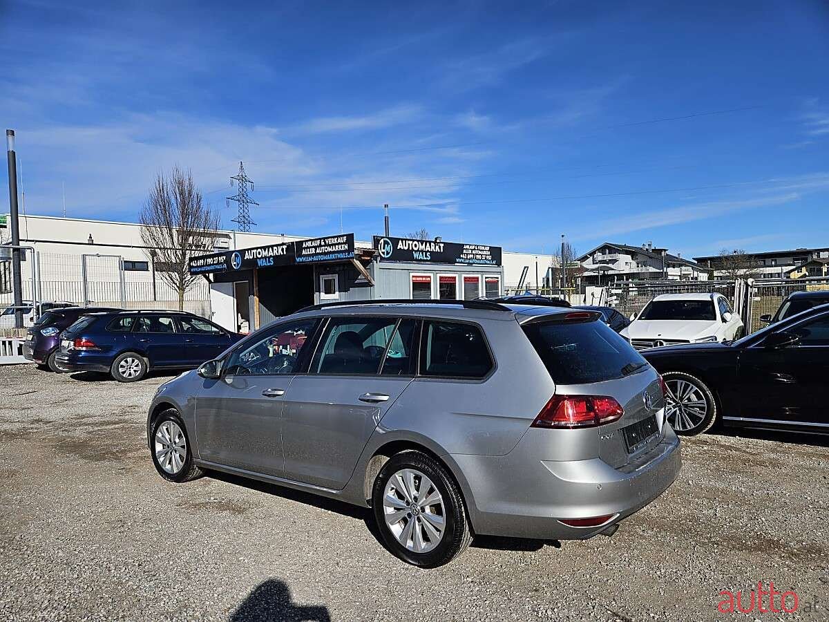 2016' Volkswagen Golf photo #6