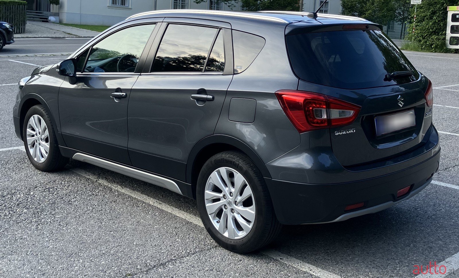 2019' Suzuki SX4 S-Cross photo #3