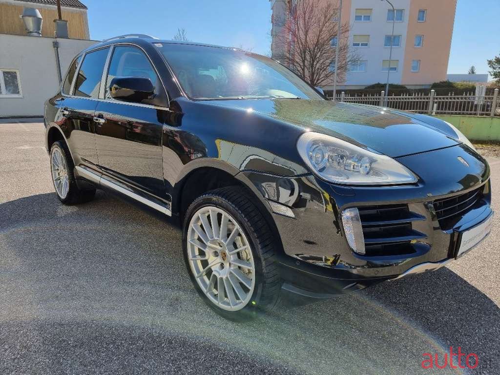 2008' Porsche Cayenne photo #3