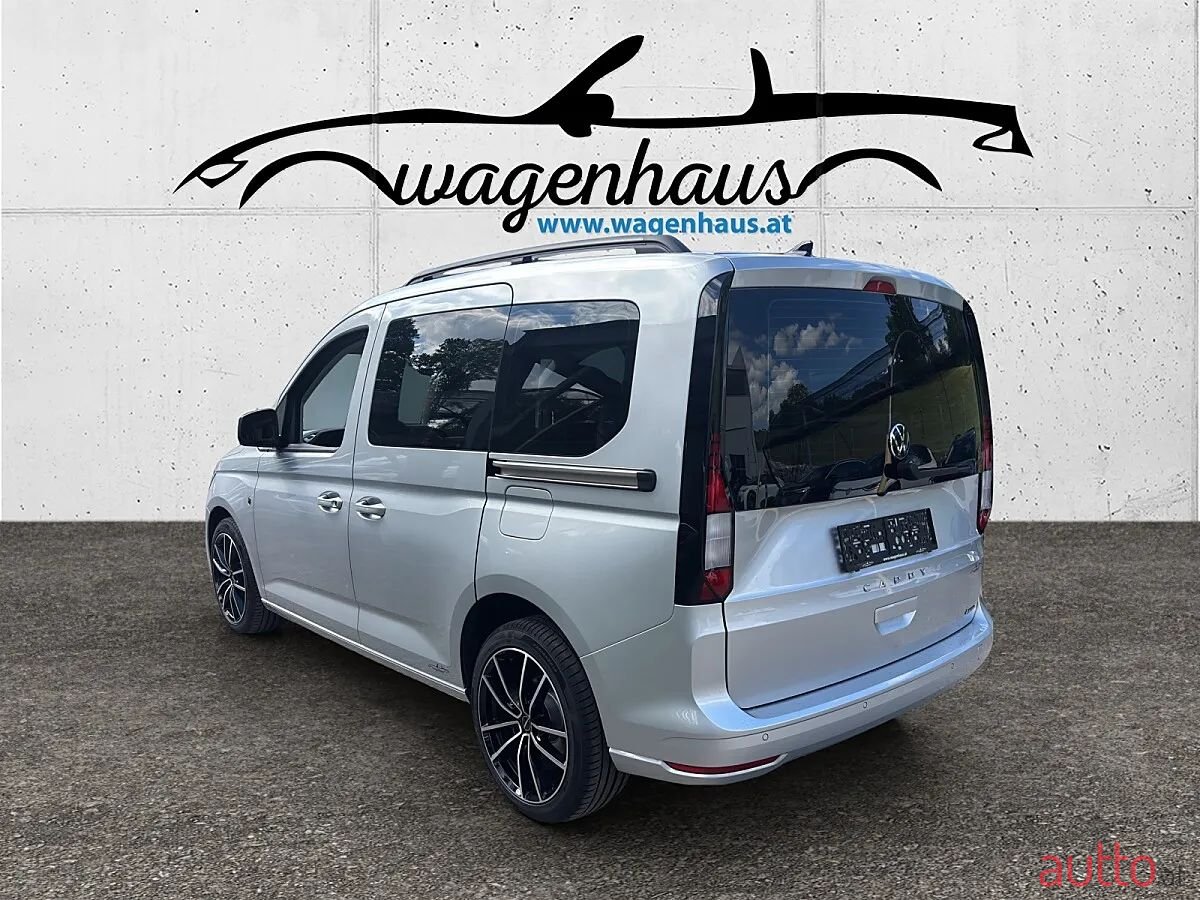 2021' Volkswagen Caddy photo #2