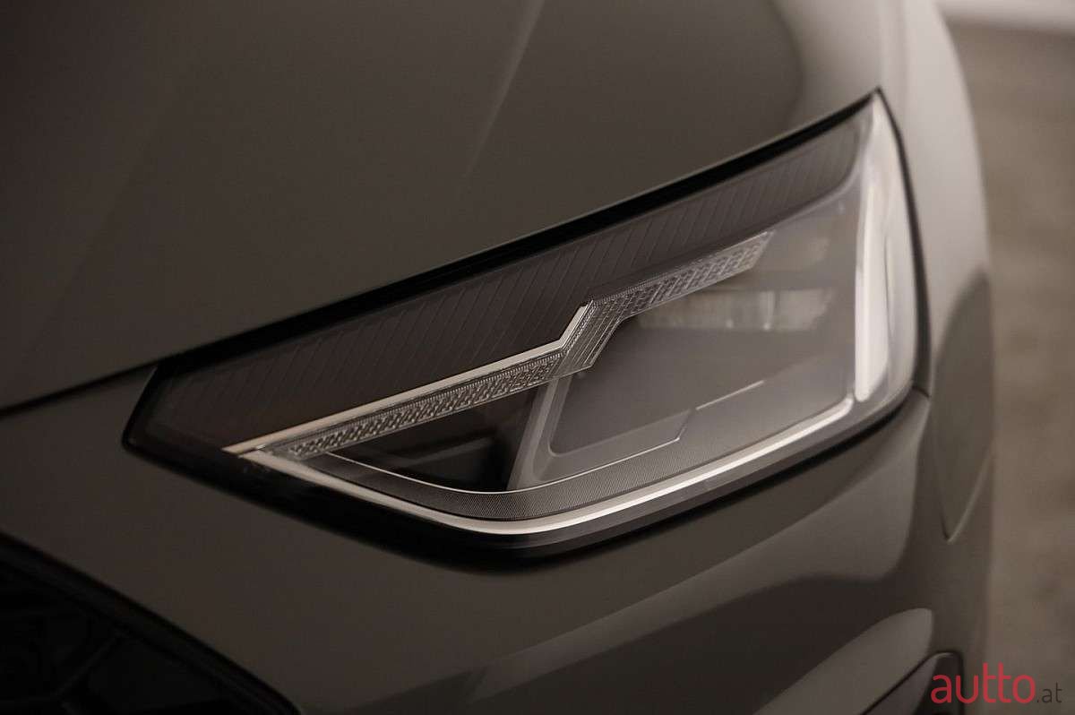 2022' Audi A4 photo #4