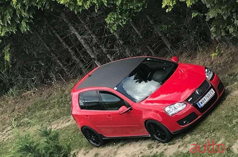 2006' Volkswagen Golf photo #1