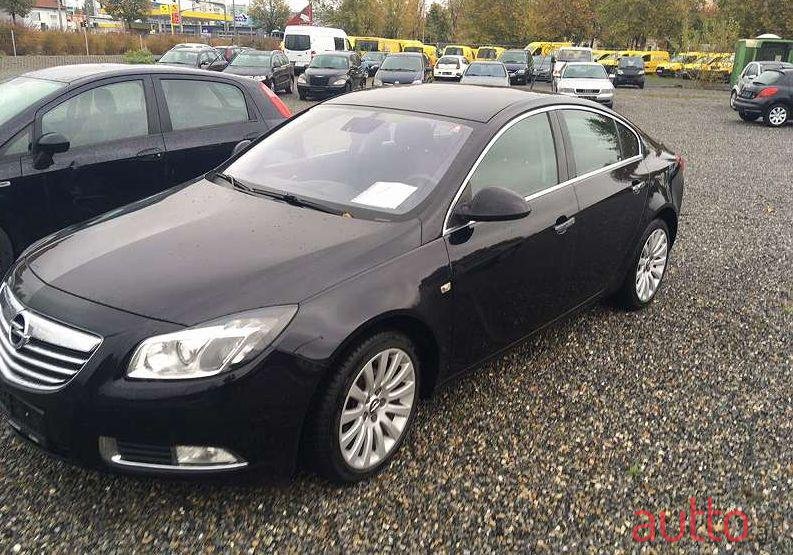 2009' Opel Insignia photo #1