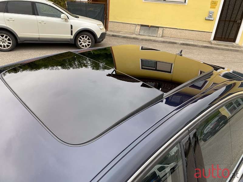 2011' Audi A8 photo #5