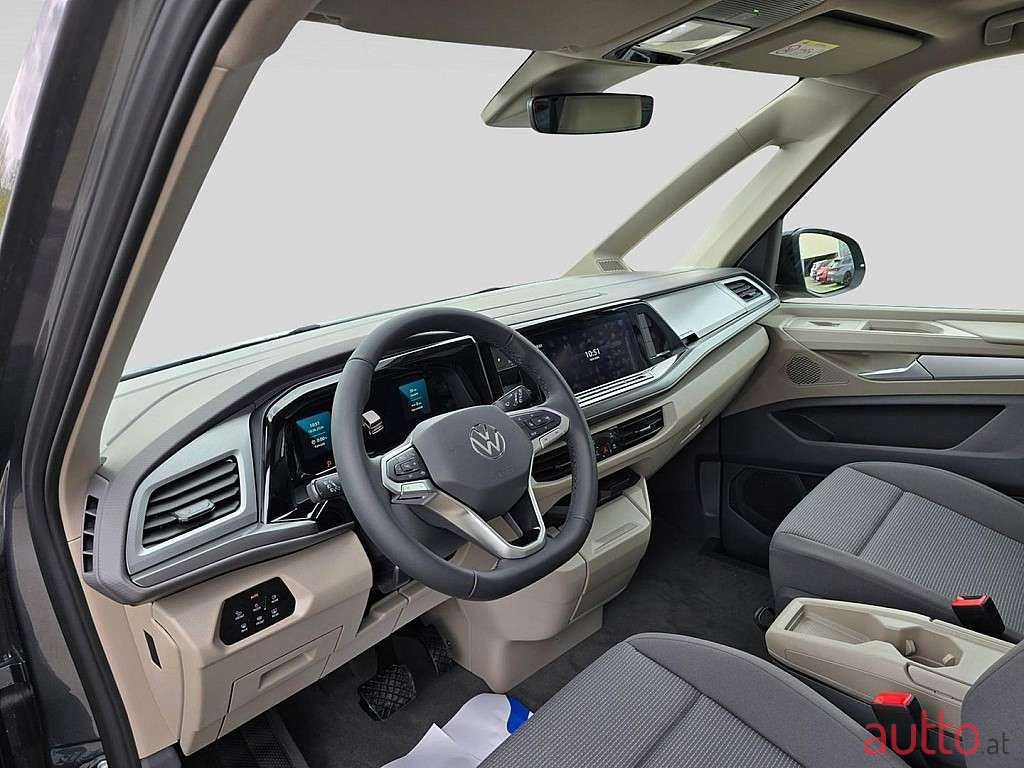 2024' Volkswagen Multivan photo #4