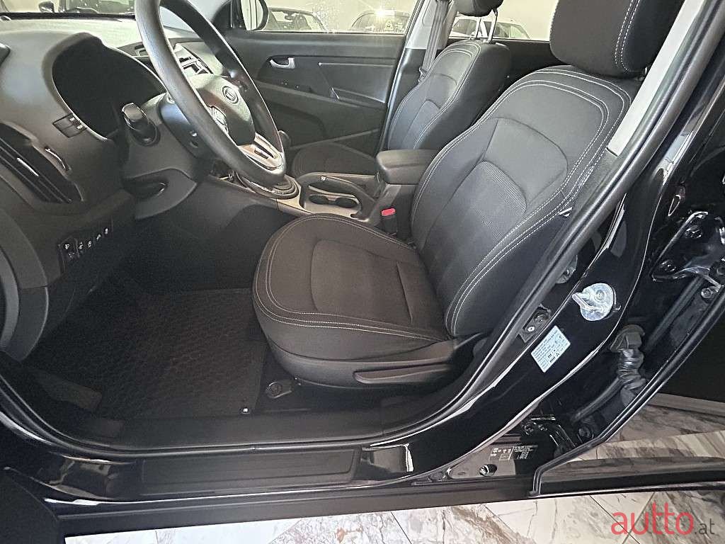 2012' Kia Sportage photo #6