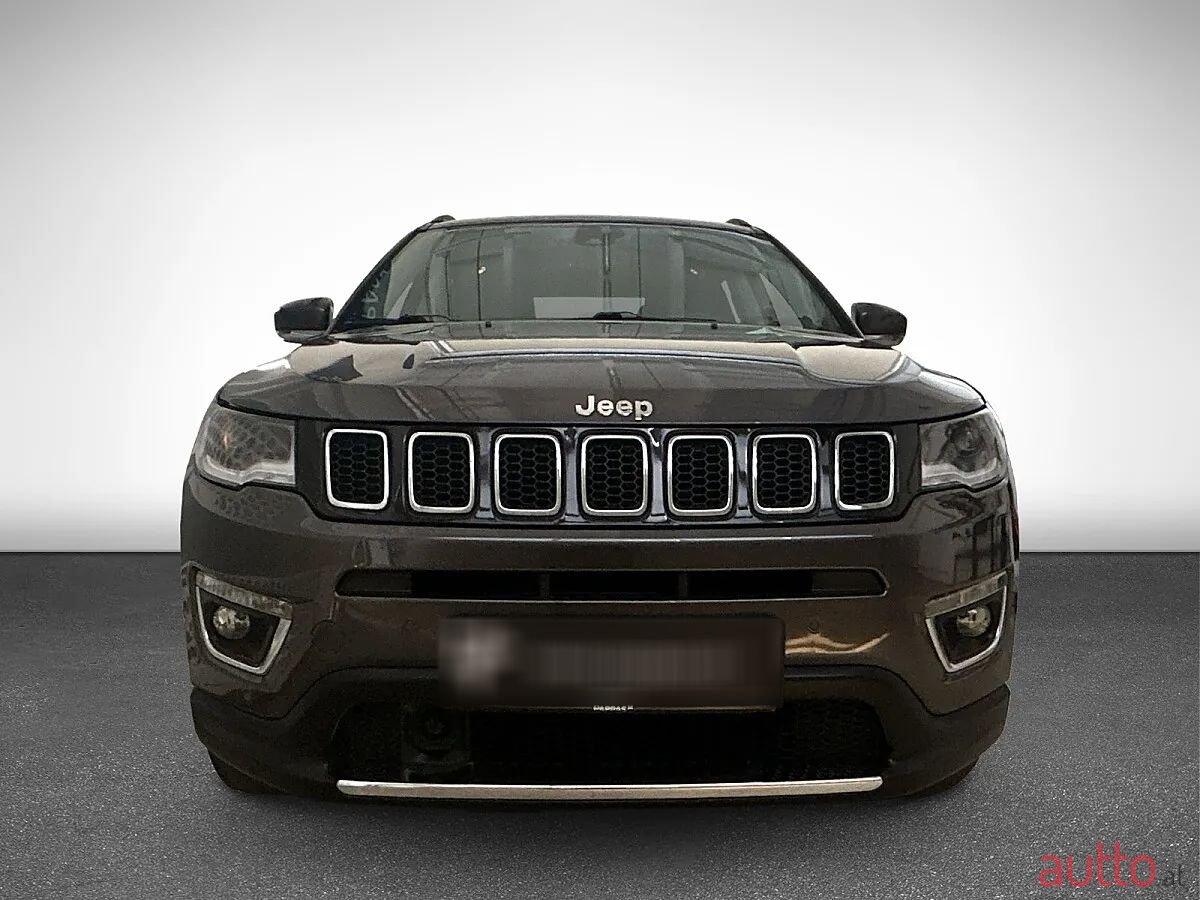 2020' Jeep Compass photo #2