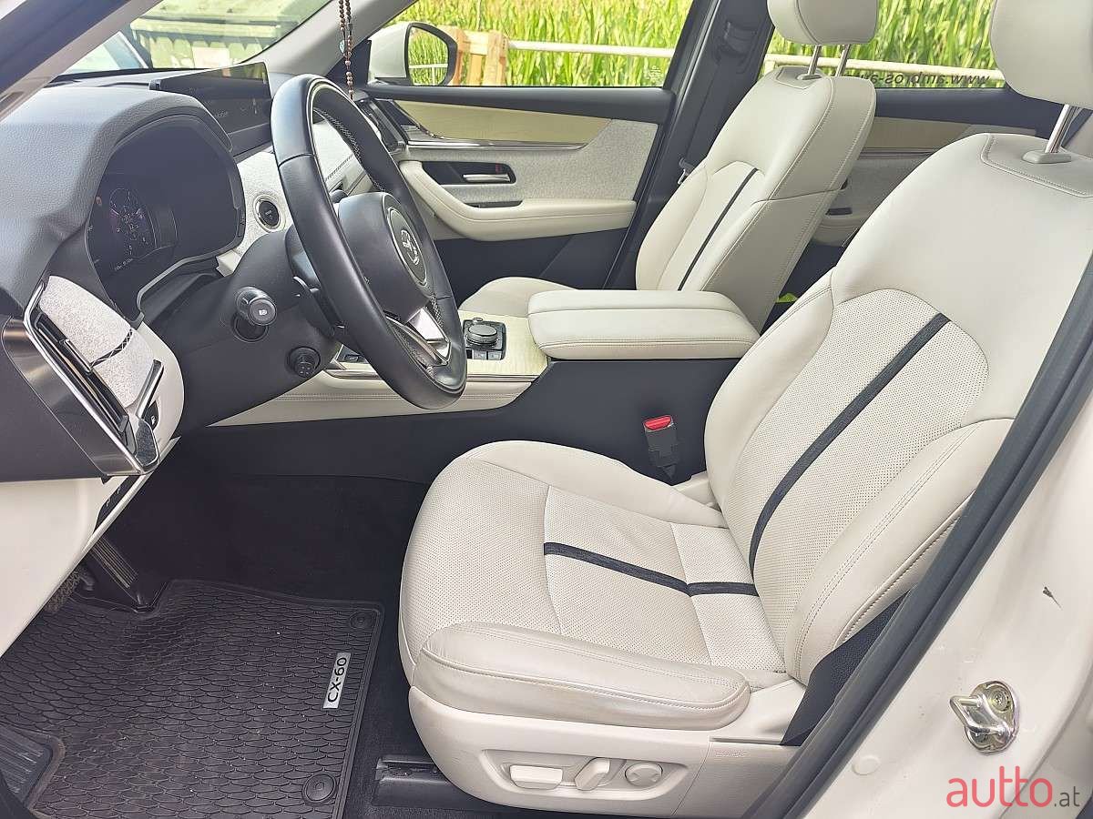 2022' Mazda CX-60 photo #3