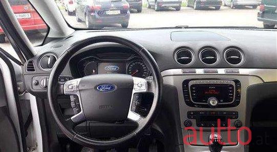 2011' Ford Galaxy photo #3