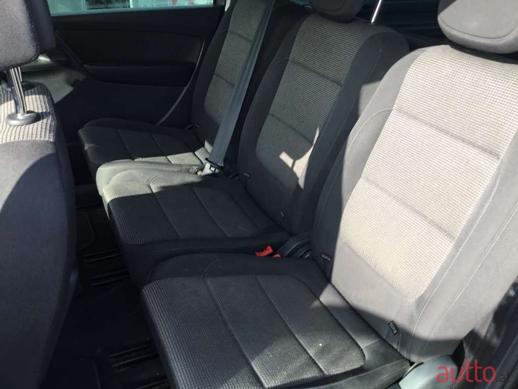 2013' Volkswagen Sharan photo #4