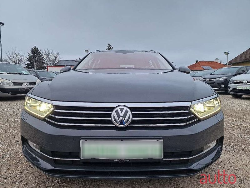 2016' Volkswagen Passat photo #3