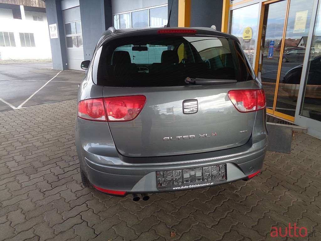 2014' SEAT Altea XL photo #2