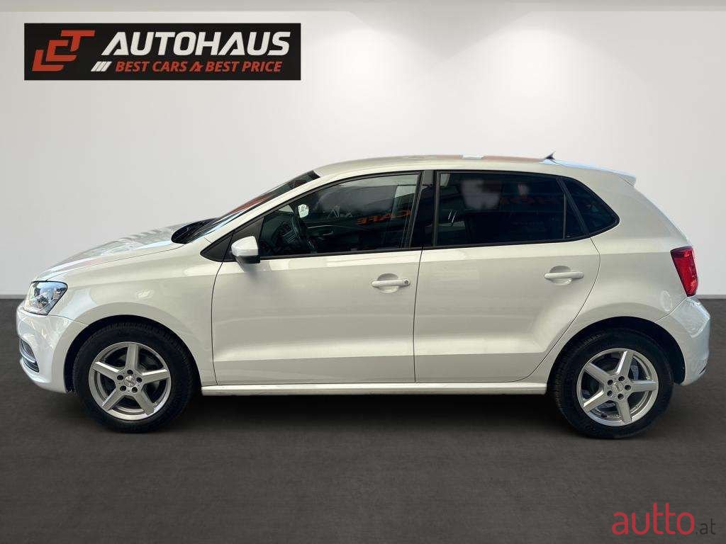 2017' Volkswagen Polo photo #2