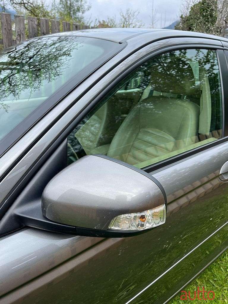 2008' Jaguar X-Type photo #4