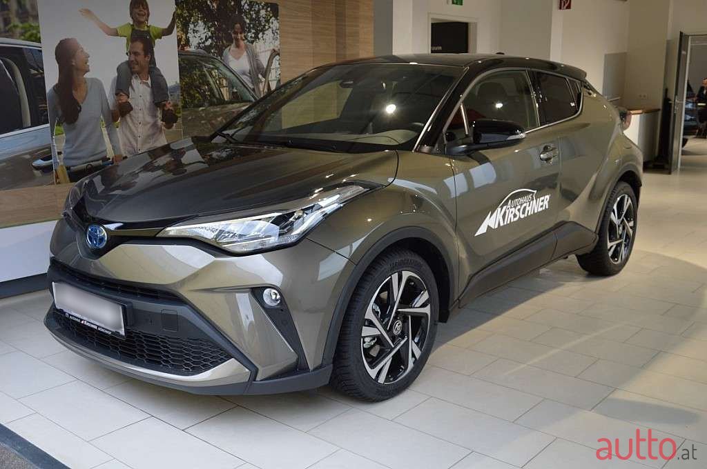 2022' Toyota C-HR photo #1