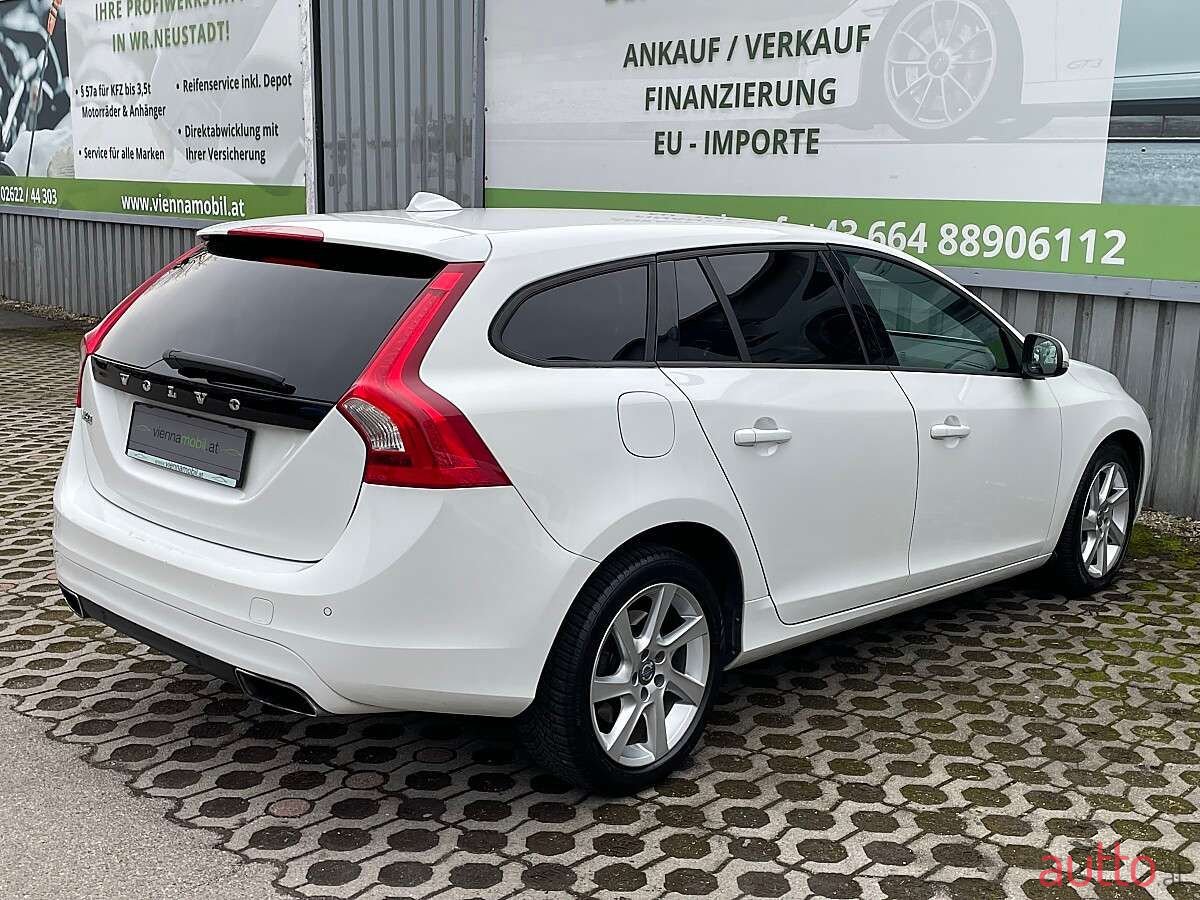 2014' Volvo V60 photo #5