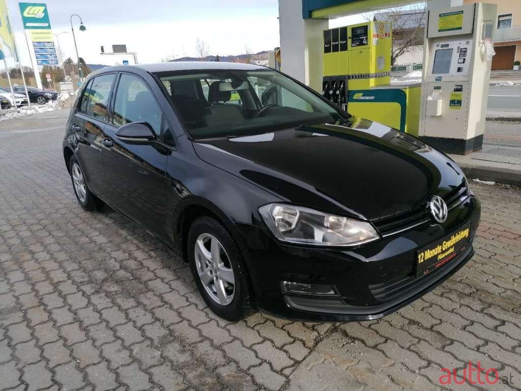 2016' Volkswagen Golf photo #3