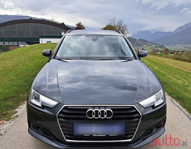 2019' Audi A4 photo #2