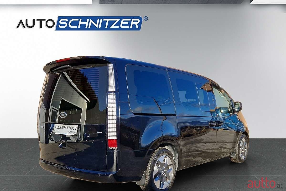 2023' Hyundai Staria photo #5