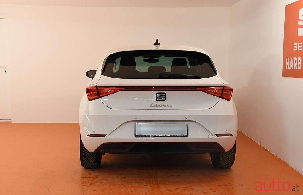 2023' SEAT Leon photo #4