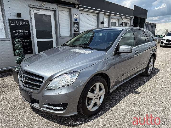 2012' Mercedes-Benz R-Klasse photo #3