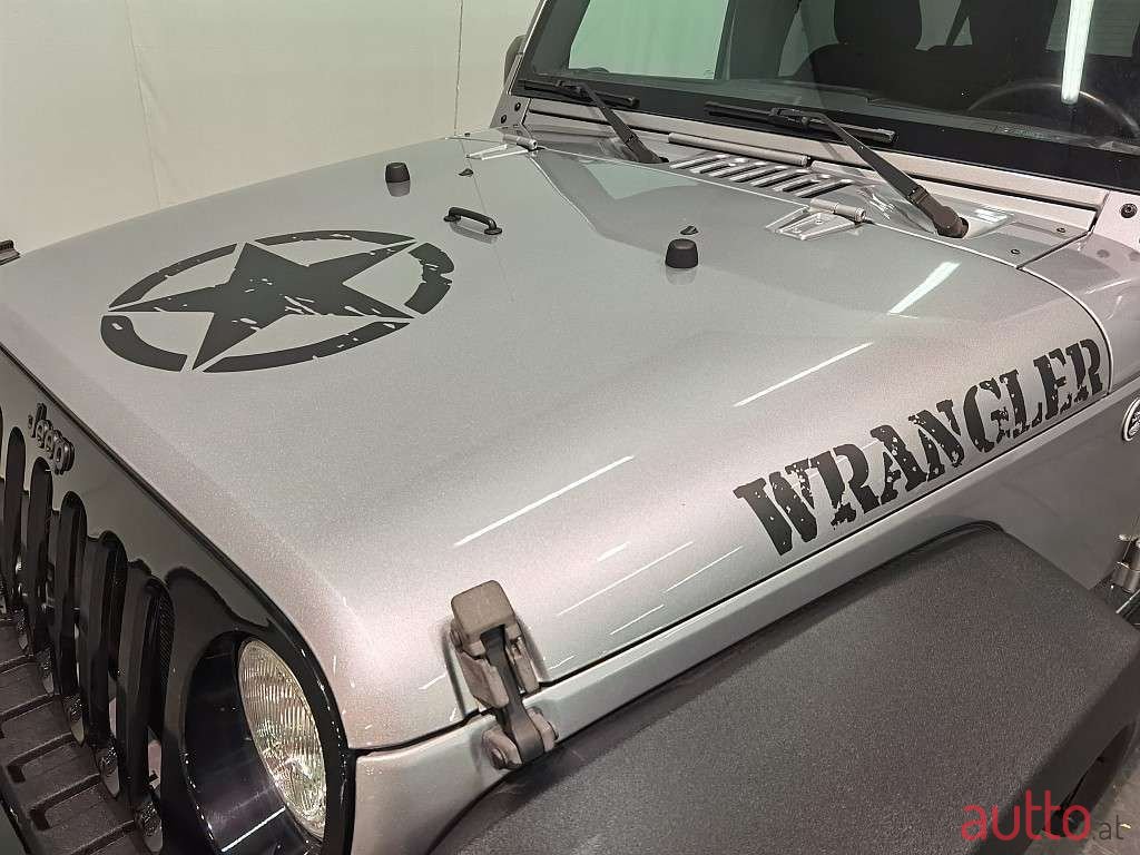 2016' Jeep Wrangler photo #5