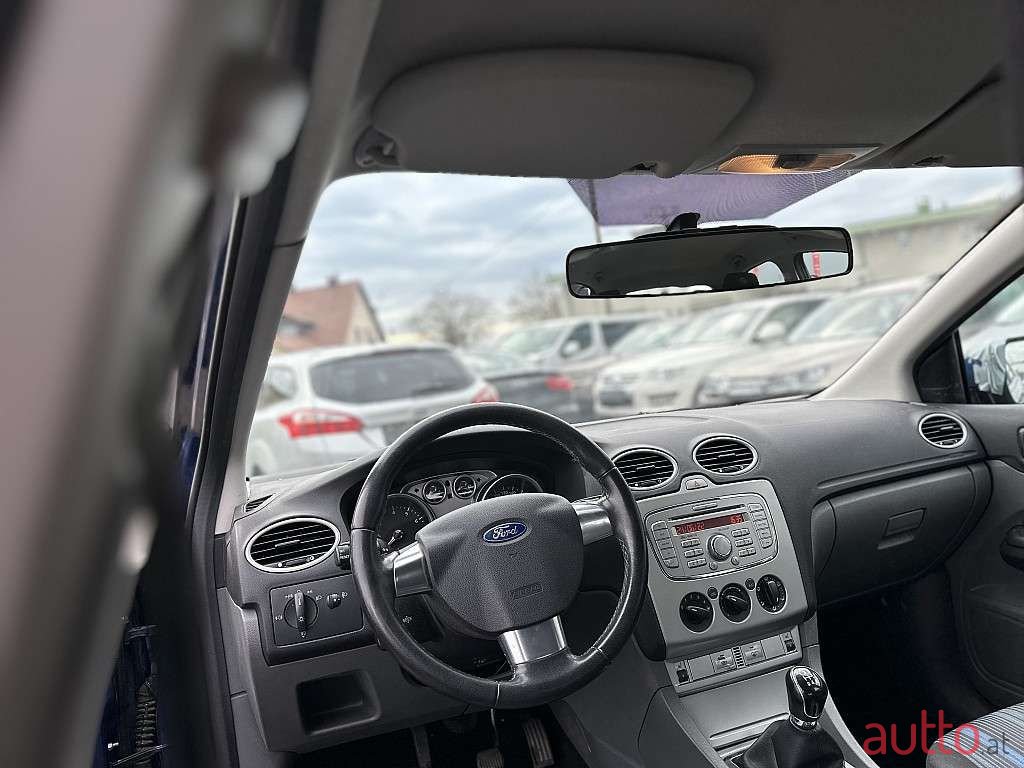 2008' Ford Focus photo #6