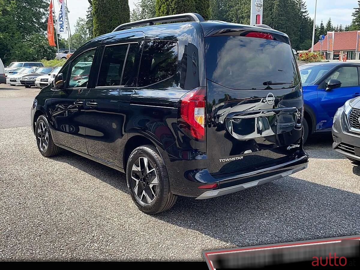 2024' Nissan Townstar photo #5