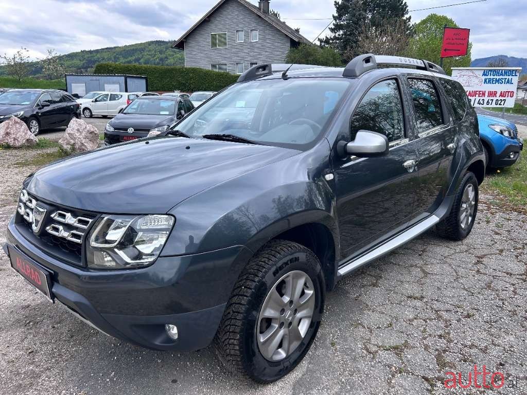 2015' Dacia Duster photo #2