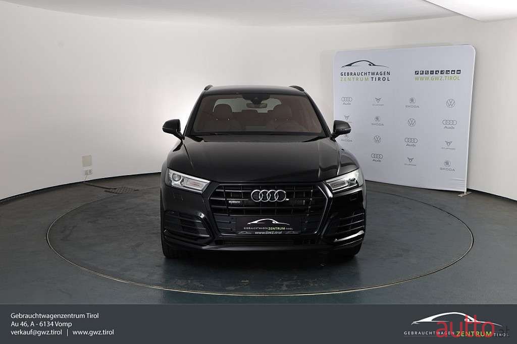 2021' Audi Q5 photo #2