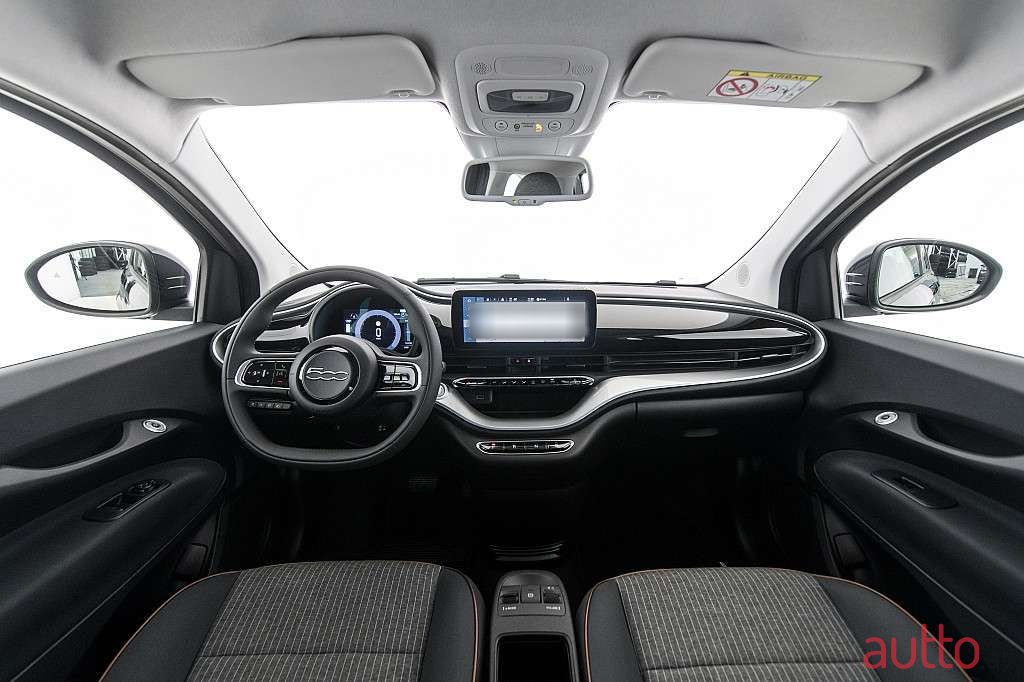 2022' Fiat 500 photo #4