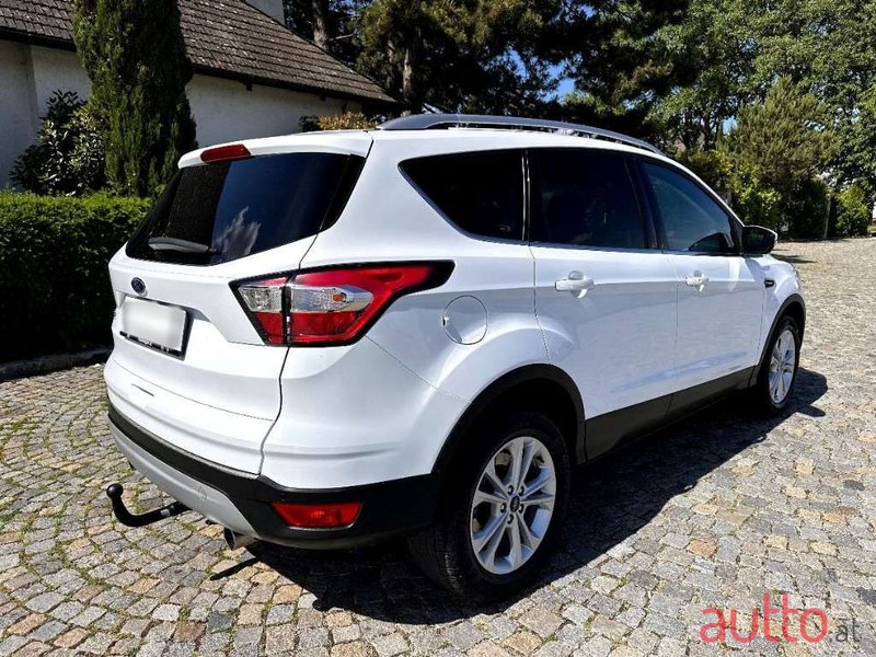 2019' Ford Kuga photo #4