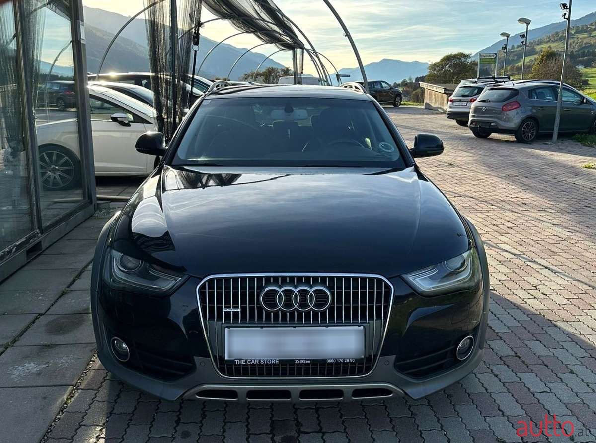 2013' Audi A4 Allroad photo #2