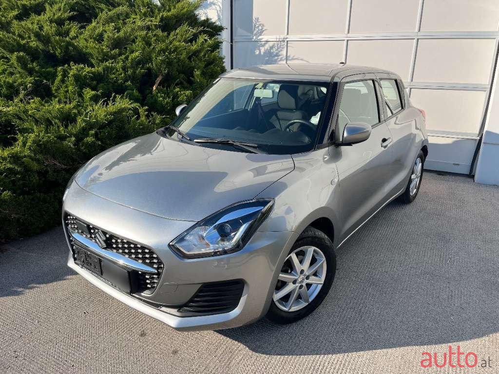 2021' Suzuki Swift photo #1