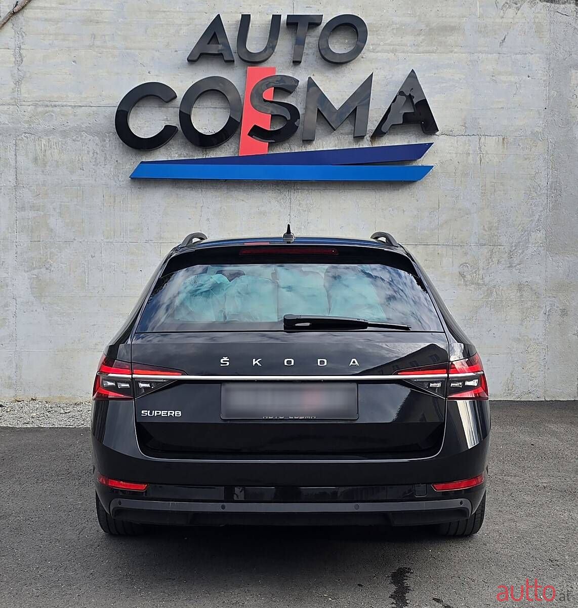 2022' Skoda Superb photo #5