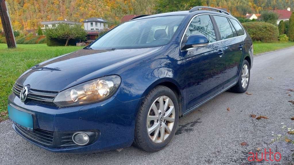 2013' Volkswagen Golf photo #2