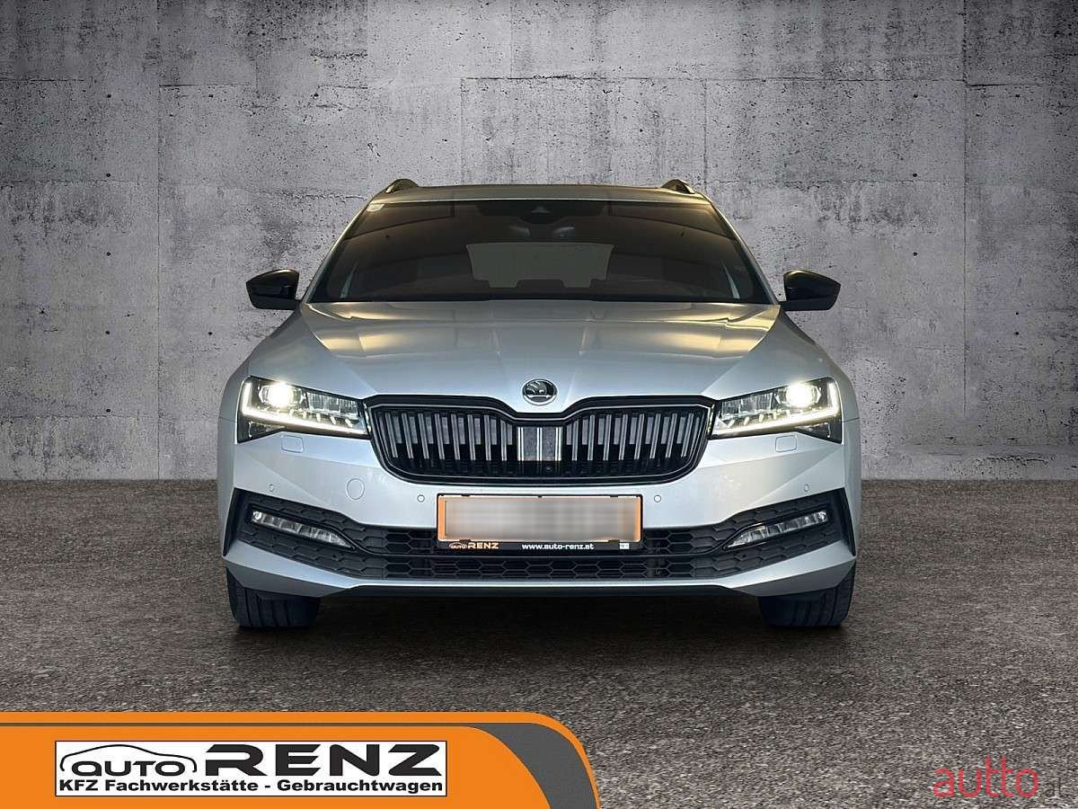 2021' Skoda Superb photo #2