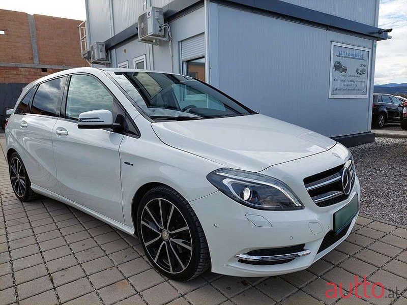 2012' Mercedes-Benz B-Klasse photo #1